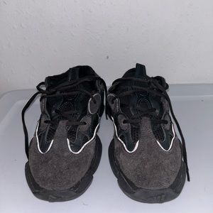 Black Yeezy 500